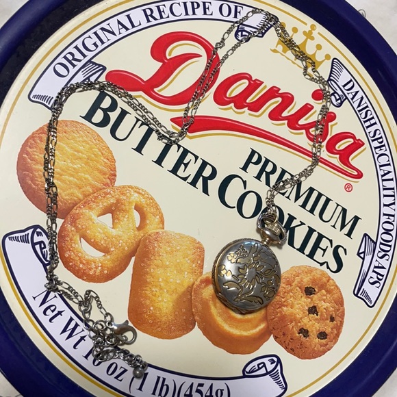 Gold Plated Necklace Pocket Watch - Picture 2 of 4